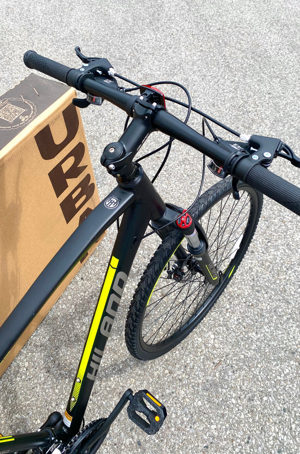 24-Speed 700c Hybrid Bike (Shimano Gear, Disc Brakes) - aBellz
